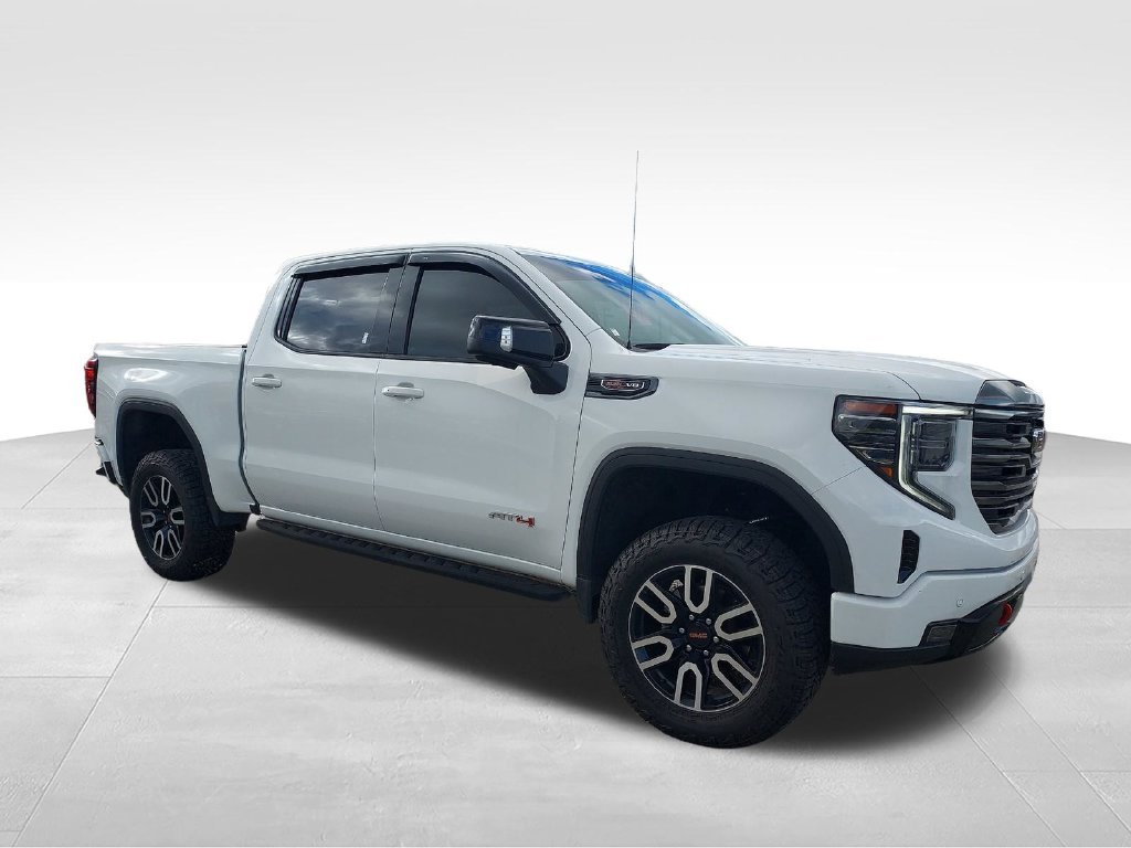Used 2022 White GMC AT4 image 7