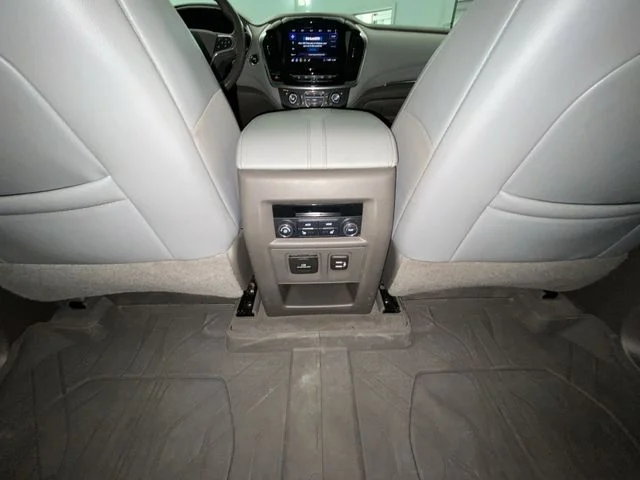 Used 2021 Red Chevrolet Premier image 30