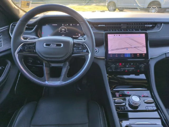 Used 2024 Gray Jeep Overland image 31