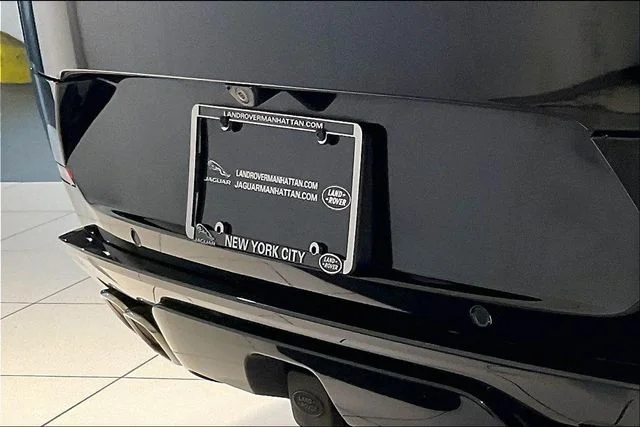 Used 2023 Black Land Rover First Edition image 7