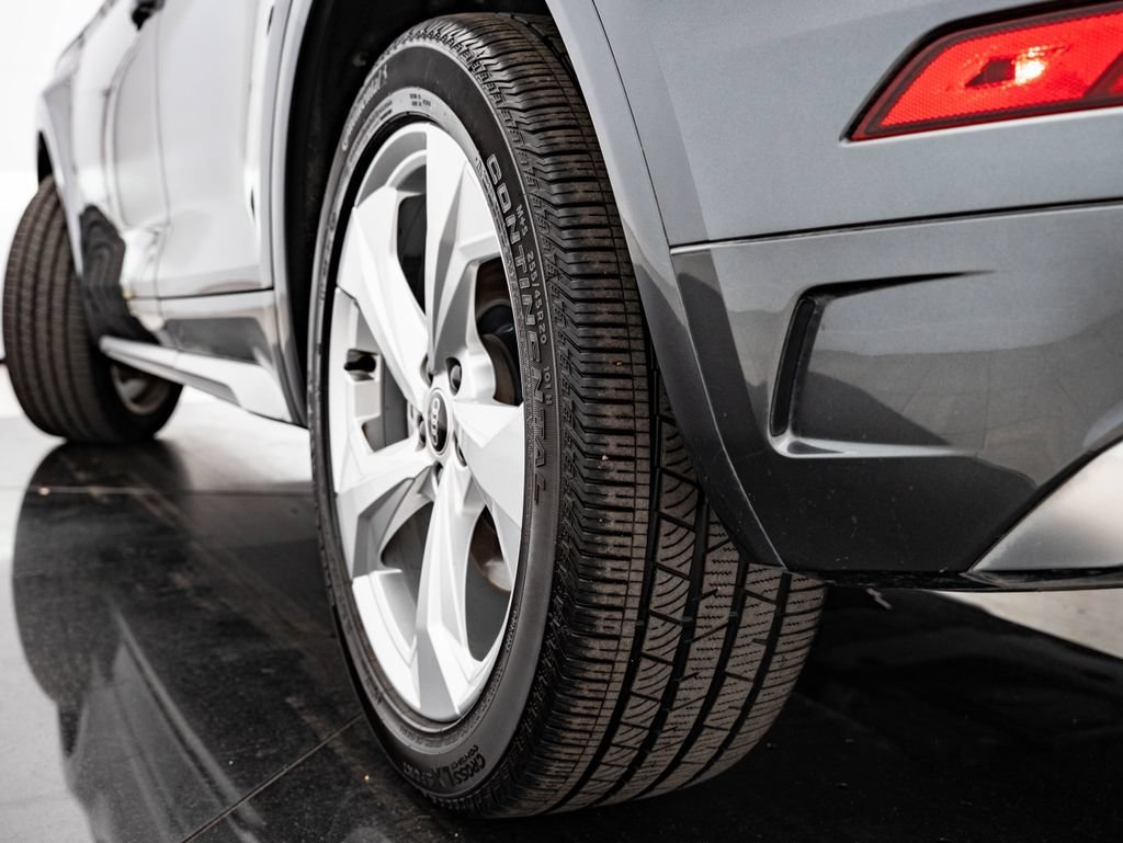 Used 2023 Daytona Gray Pearl Audi 45 S line Premium image 50