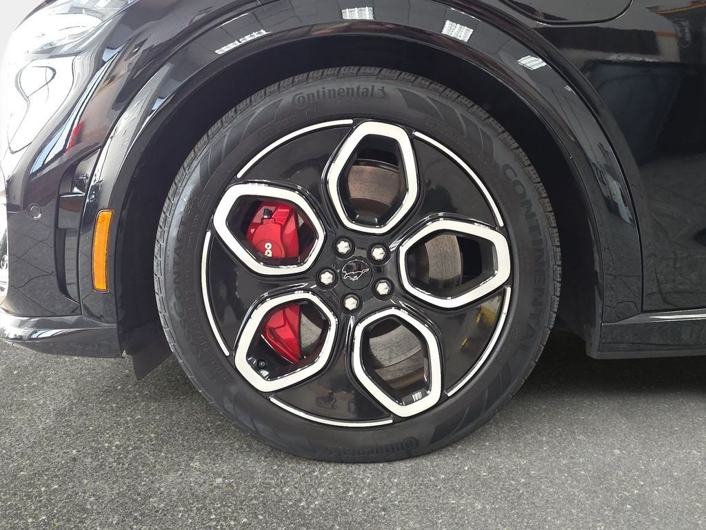 Used 2024 Black Ford GT image 31