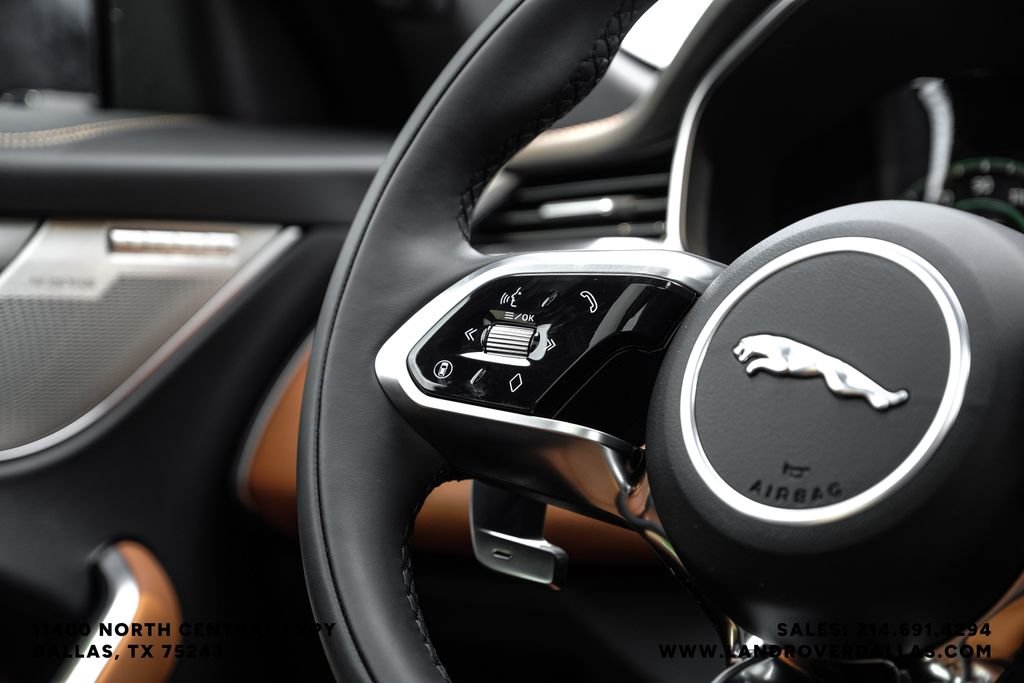 2026 Jaguar F-Pace R-Dynamic S - Photo 19