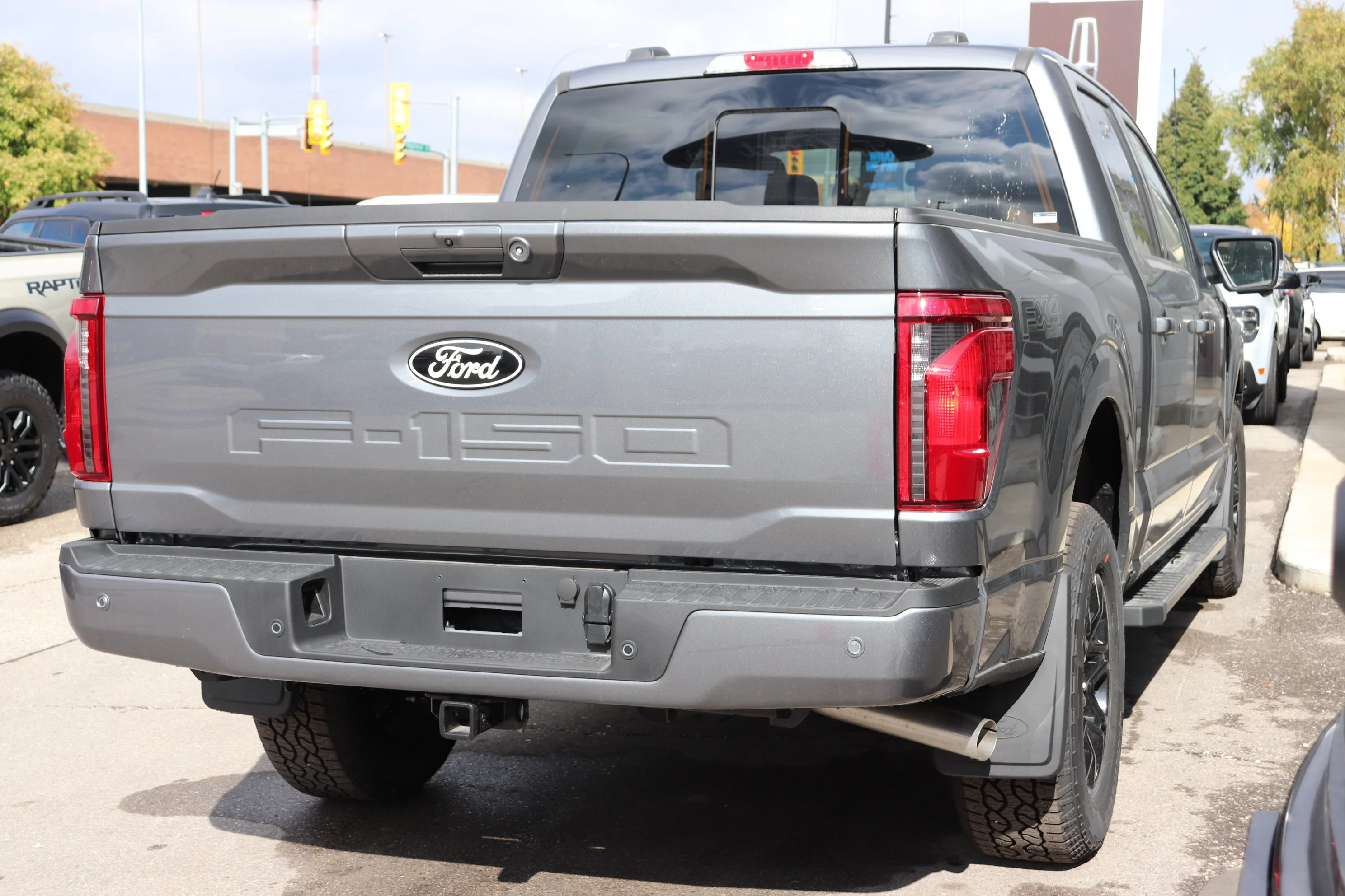 New 2026 CARBONIZED GREY METALLIC Ford XLT image 5