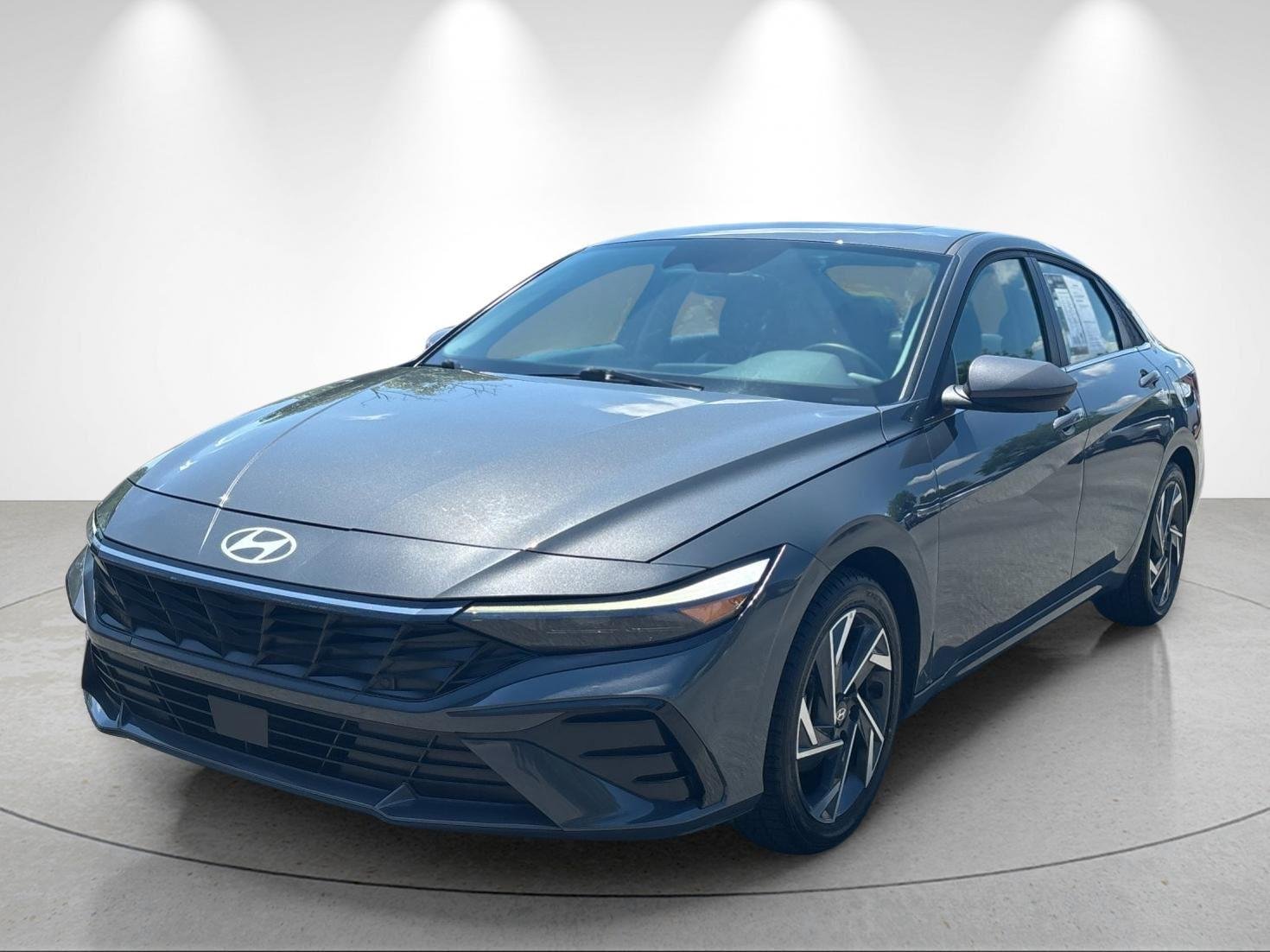 Used 2025 Ecotronic Gray Hyundai SEL Convenience image 1