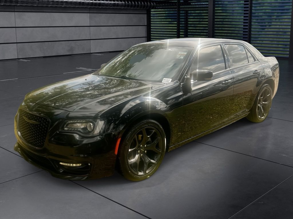 2022 Chrysler 300 Touring L's photo