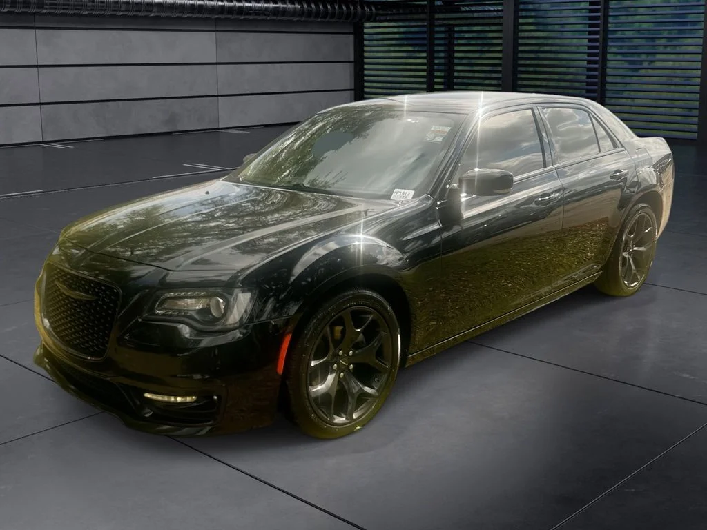 2022 Chrysler 300 Touring L's photo