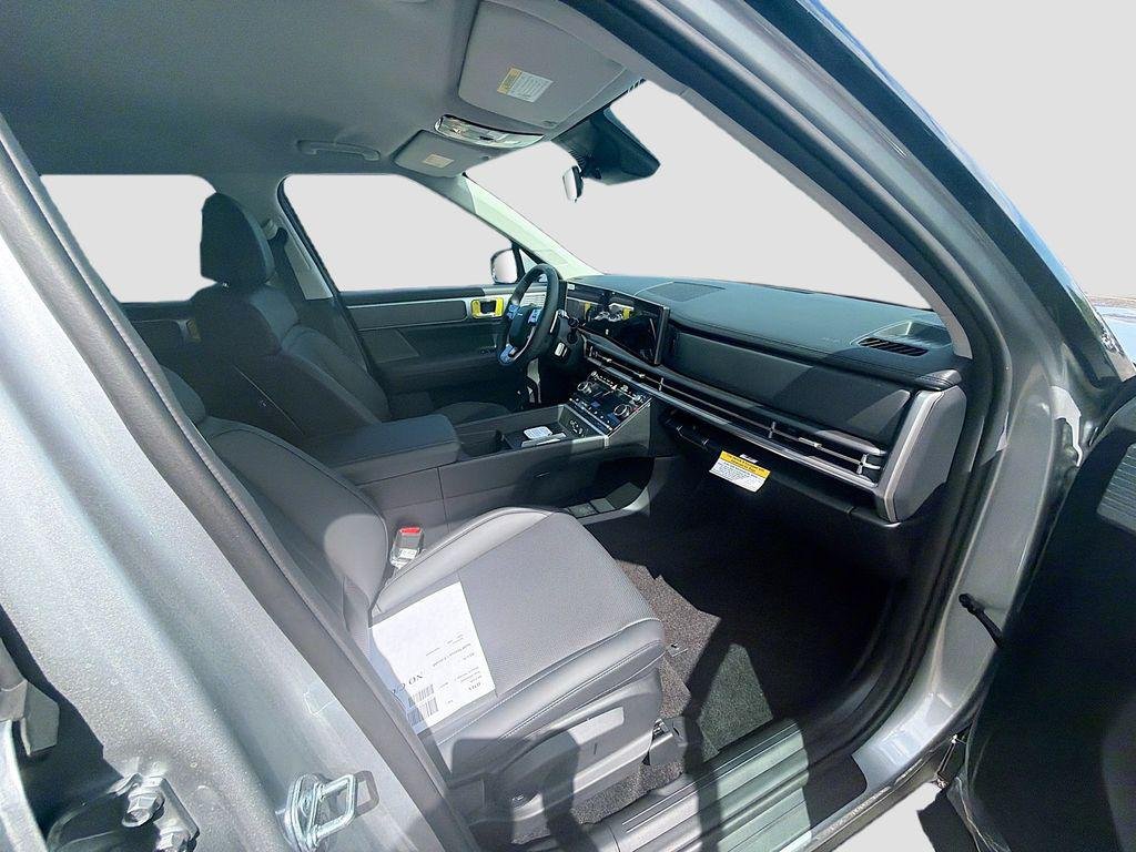 New 2026 Shimmering Silver Hyundai SEL FWD image 20