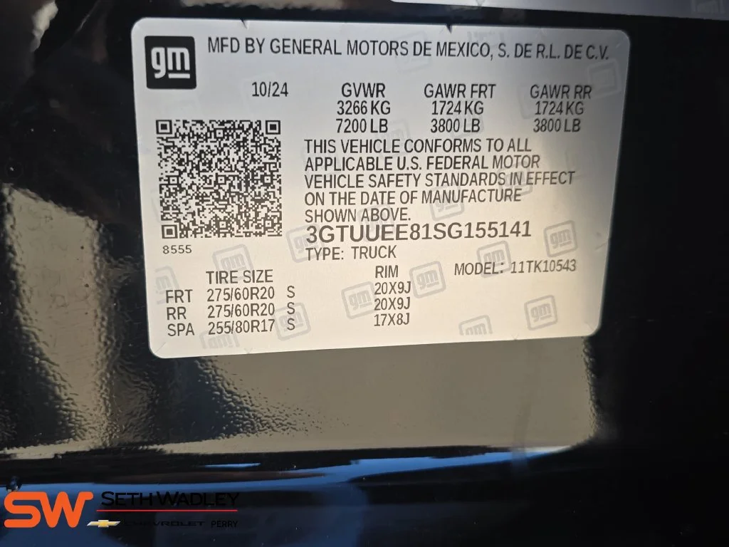 Used 2025 Onyx Black GMC AT4 image 35