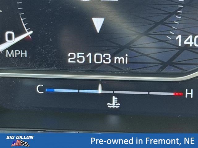 Used 2024 Summit White GMC SLE image 15