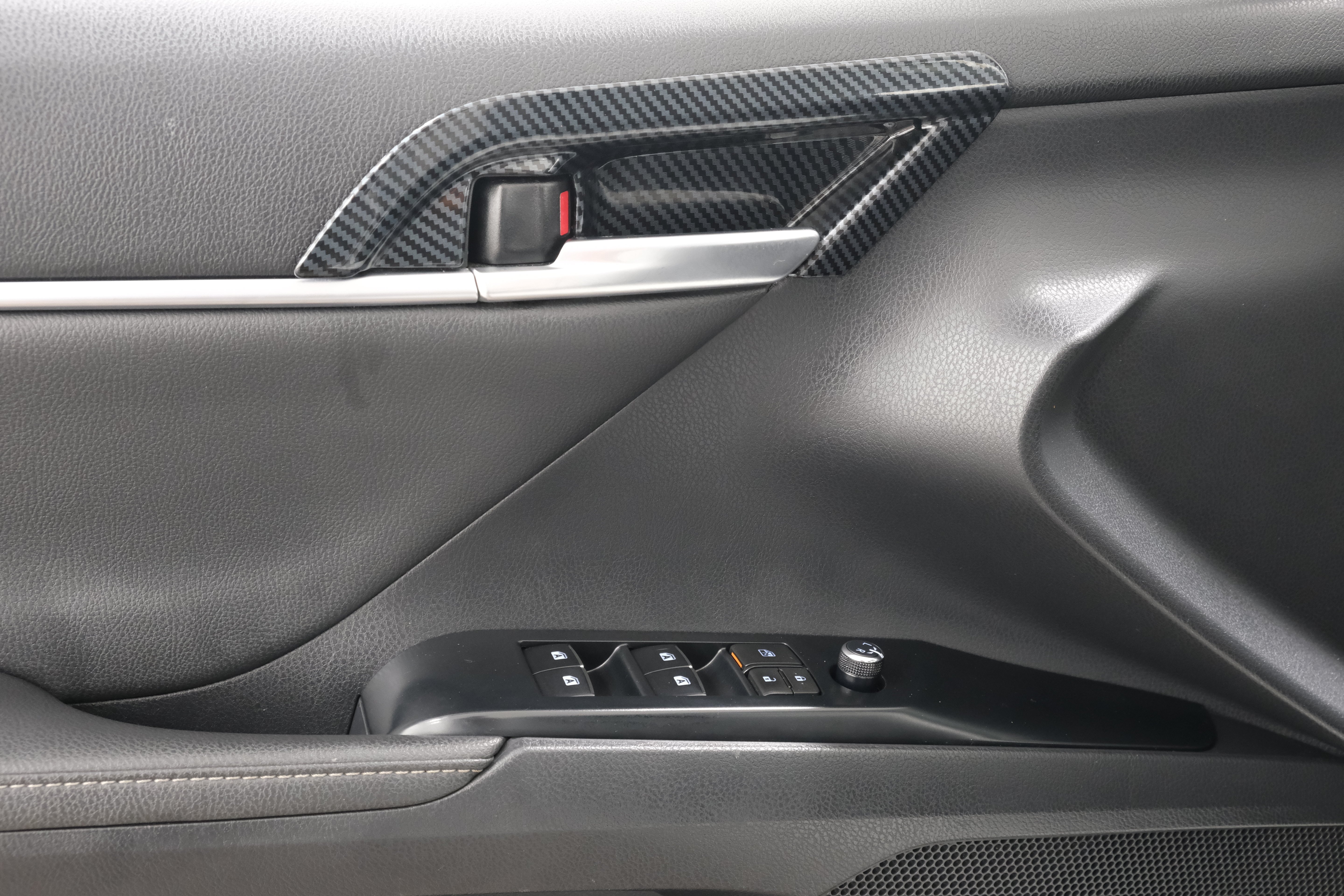 Certified Used 2019 Wind Chill Pearl Toyota XSE image 27