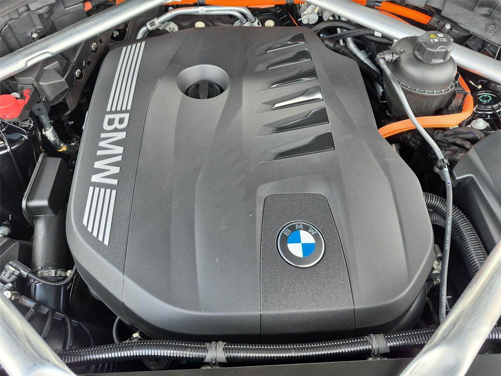 New 2026 Black Sapphire Metallic BMW xDrive50e image 41