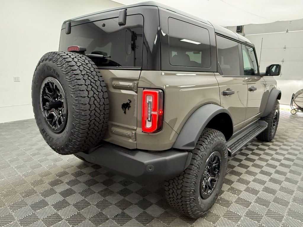New 2026 Gray Ford Outer Banks image 8