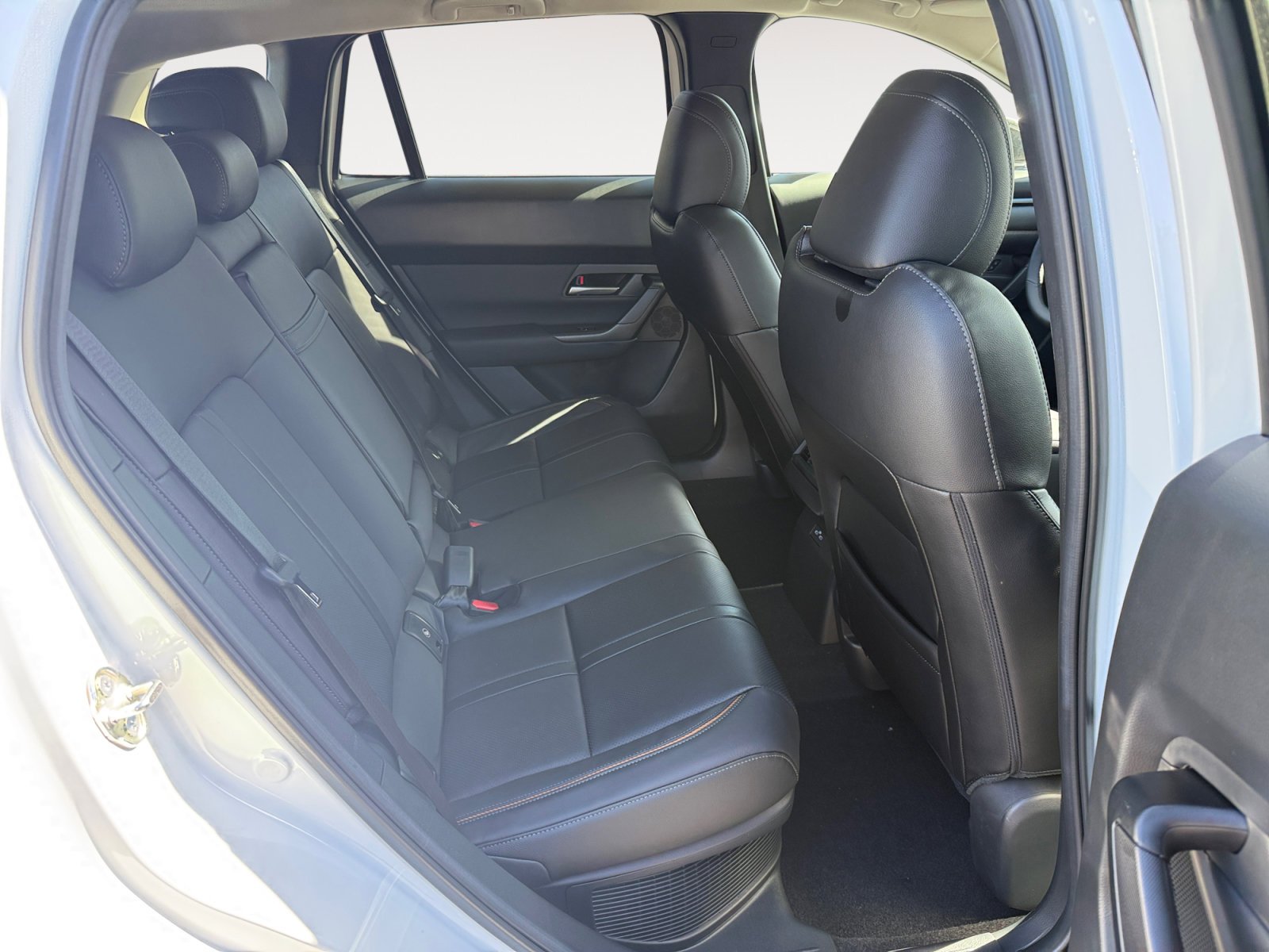 New 2026 Wind Chill Pearl Mazda Premium image 18