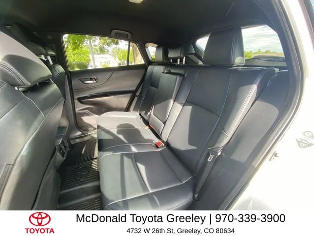 Used 2022 White Toyota XLE image 22