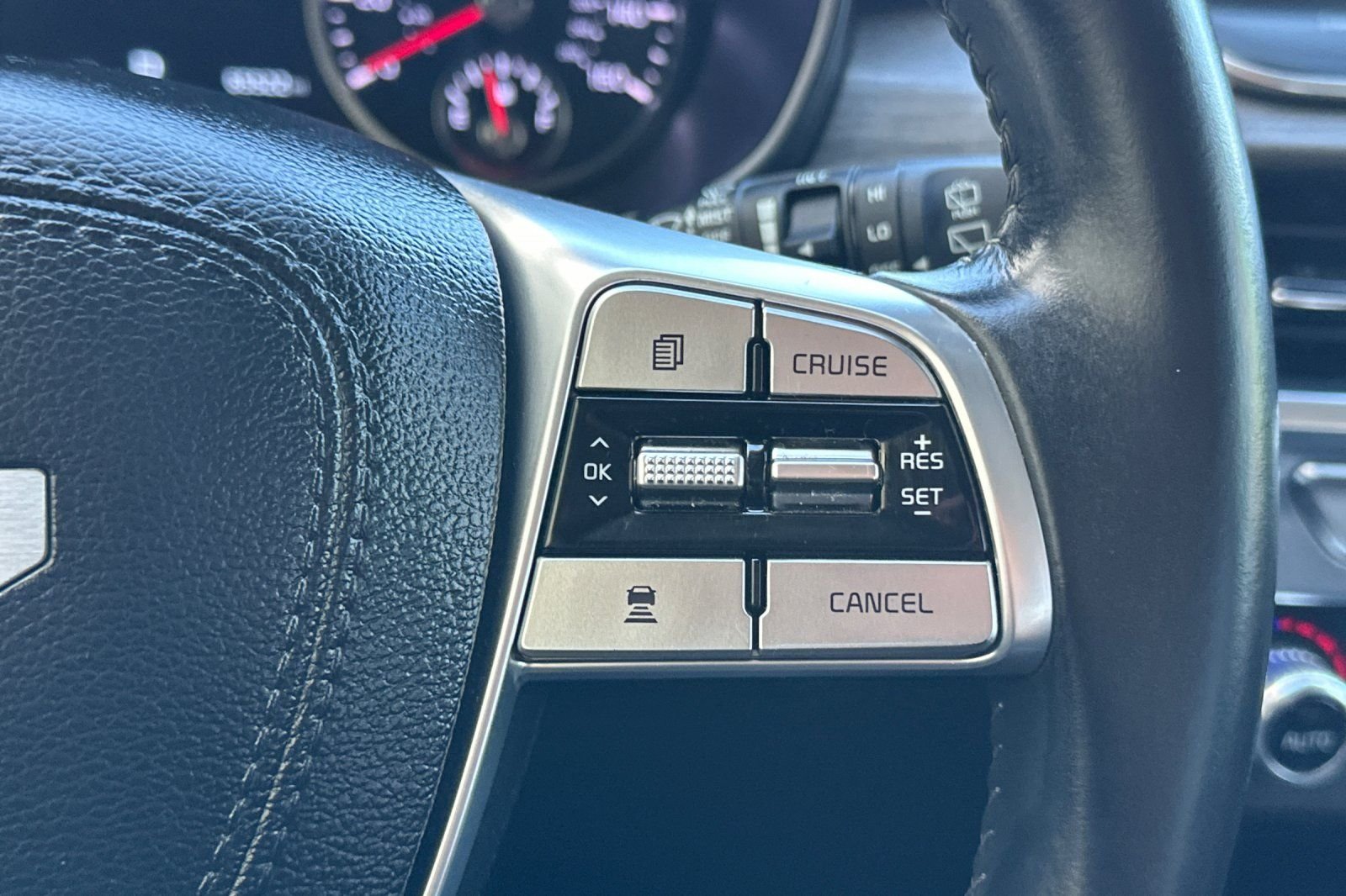 Used 2022 Black Kia SX image 28