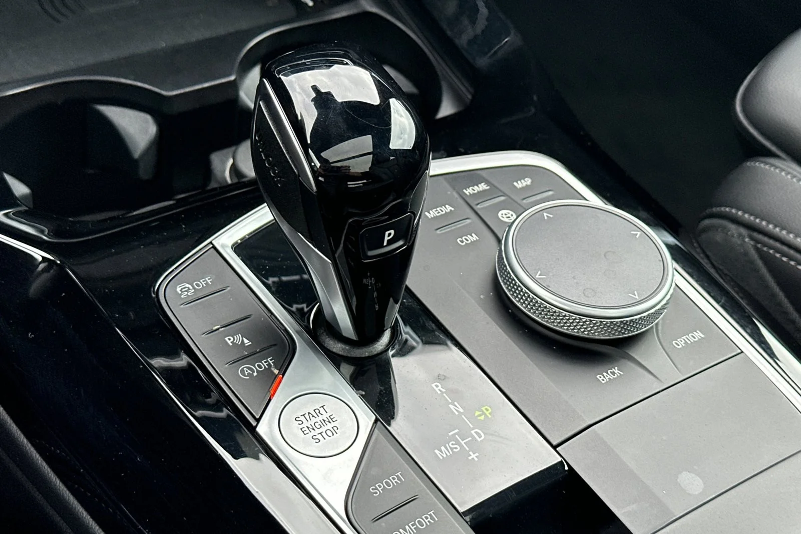Used 2023 Black Sapphire Metallic BMW sDrive30i image 21