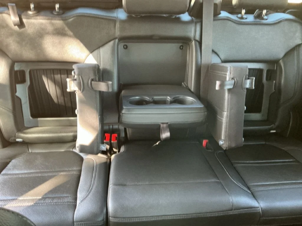 Used 2021 WHITE FROST TRICOAT GMC Denali image 33