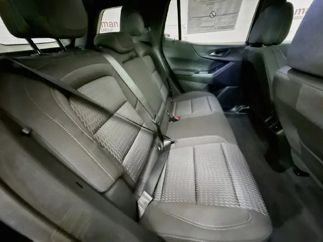 New 2027 Mosaic Black Metallic Chevrolet LT image 29