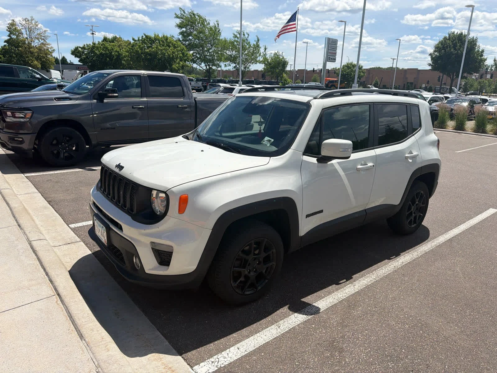 Used 2020 Jeep Renegade Altitude with VIN ZACNJBBB0LPL68848 for sale in Brooklyn Park, MN