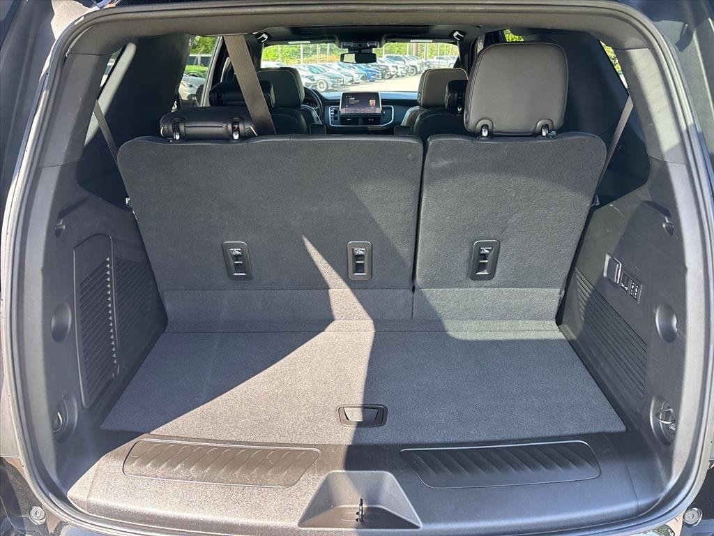 2023 GMC Yukon SLT - Photo 28