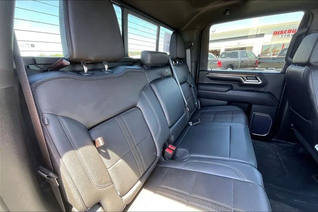 2024 Chevrolet Silverado 3500HD High Country - Photo 29