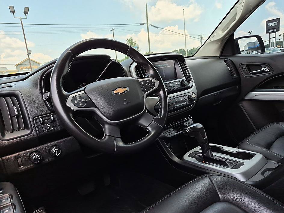 Used 2018 SUMMIT WHITE Chevrolet 4WD ZR2 image 28