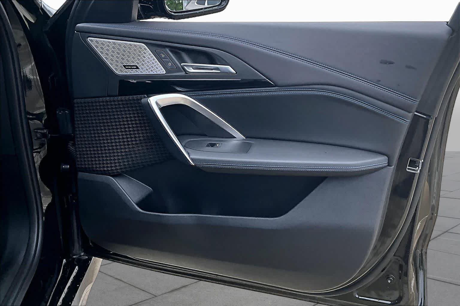 Used 2024 Black Sapphire Metallic BMW M35i image 26