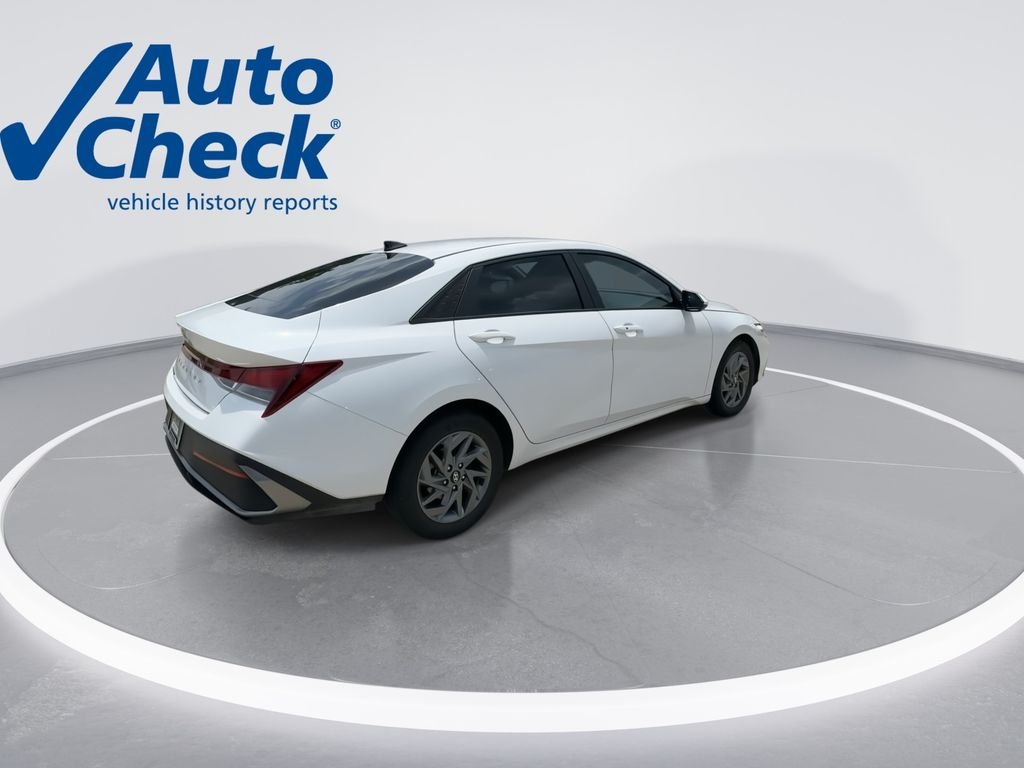 2024 Hyundai Elantra SEL - Photo 8