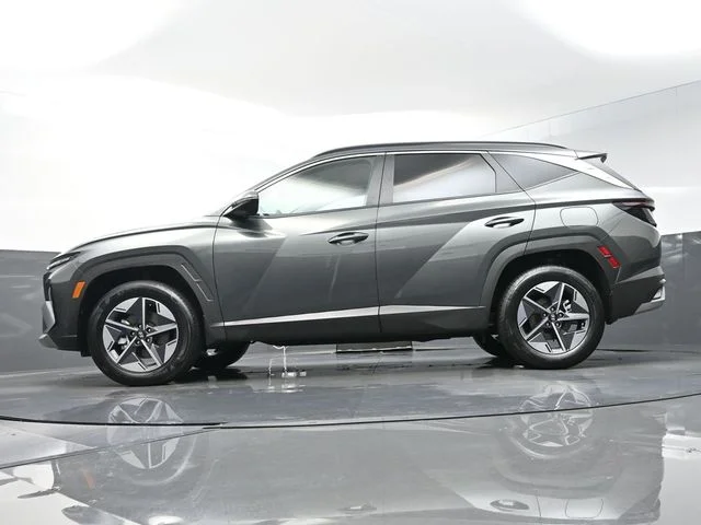 Used 2025 Gray Hyundai SEL Convenience image 36