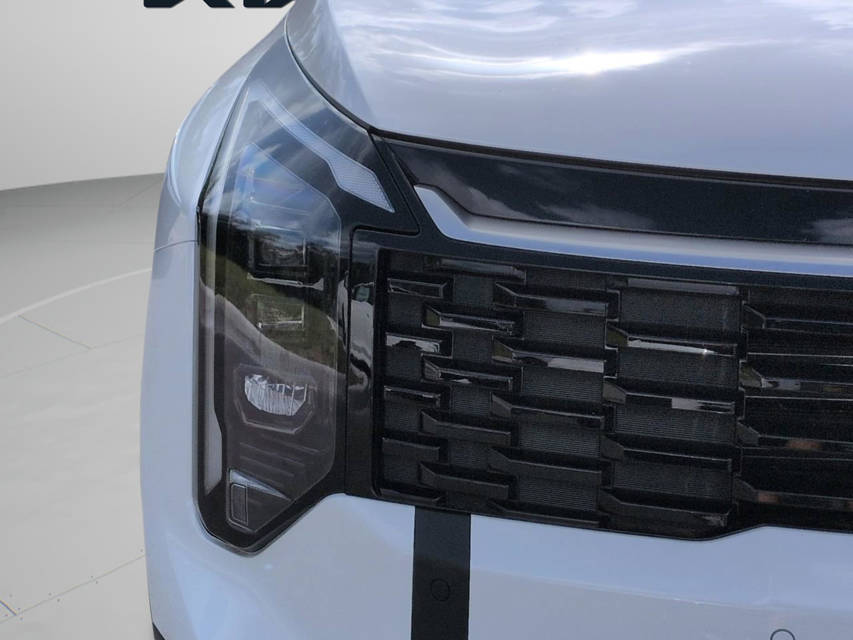 New 2026 Glacial White Kia EX image 31