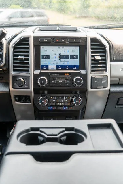 Used 2020 White Ford Lariat image 15