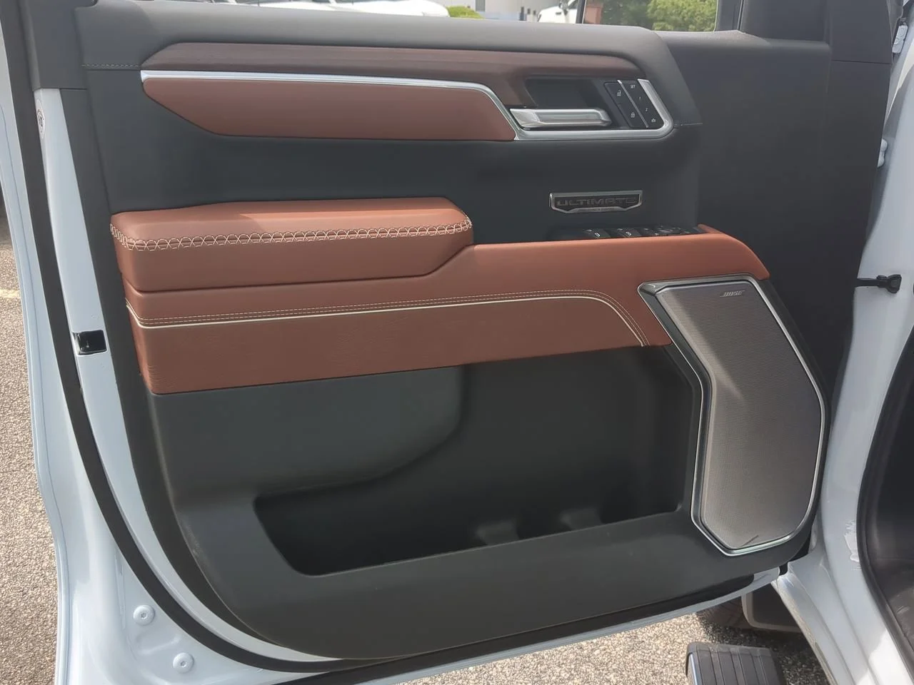 New 2026 Glacier White Tricoat GMC Denali Ultimate image 23