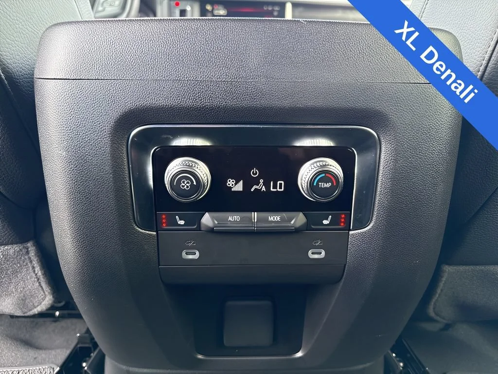 Used 2024 Onyx Black GMC Denali image 14