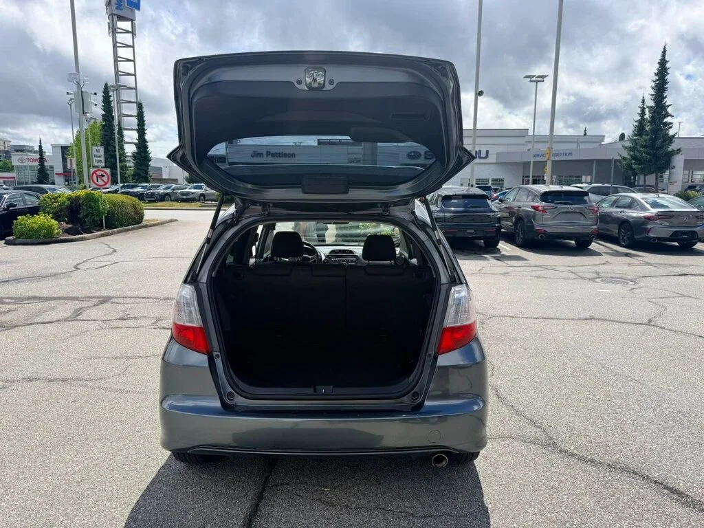 Used 2014  Honda DX-A 5AT Dilawri Certified   Local BC   Great Cond image 11