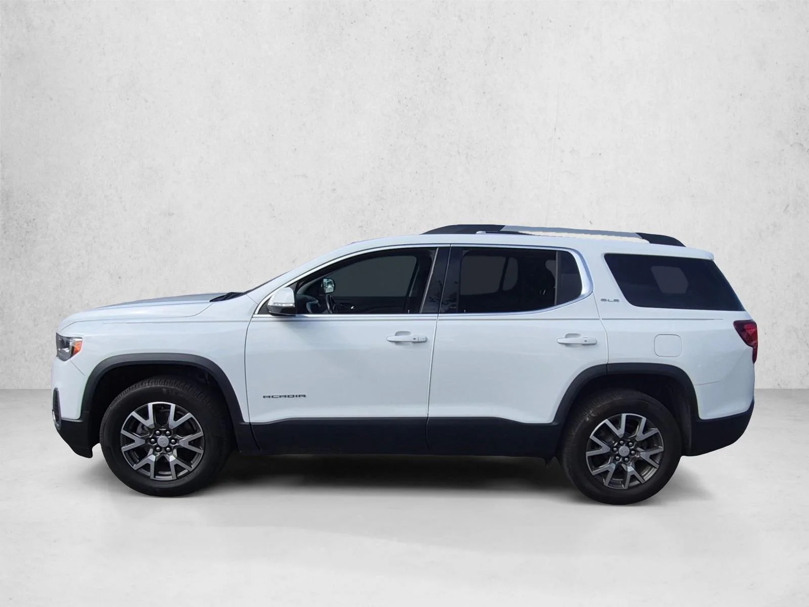 Used 2020 Summit White GMC SLE image 4