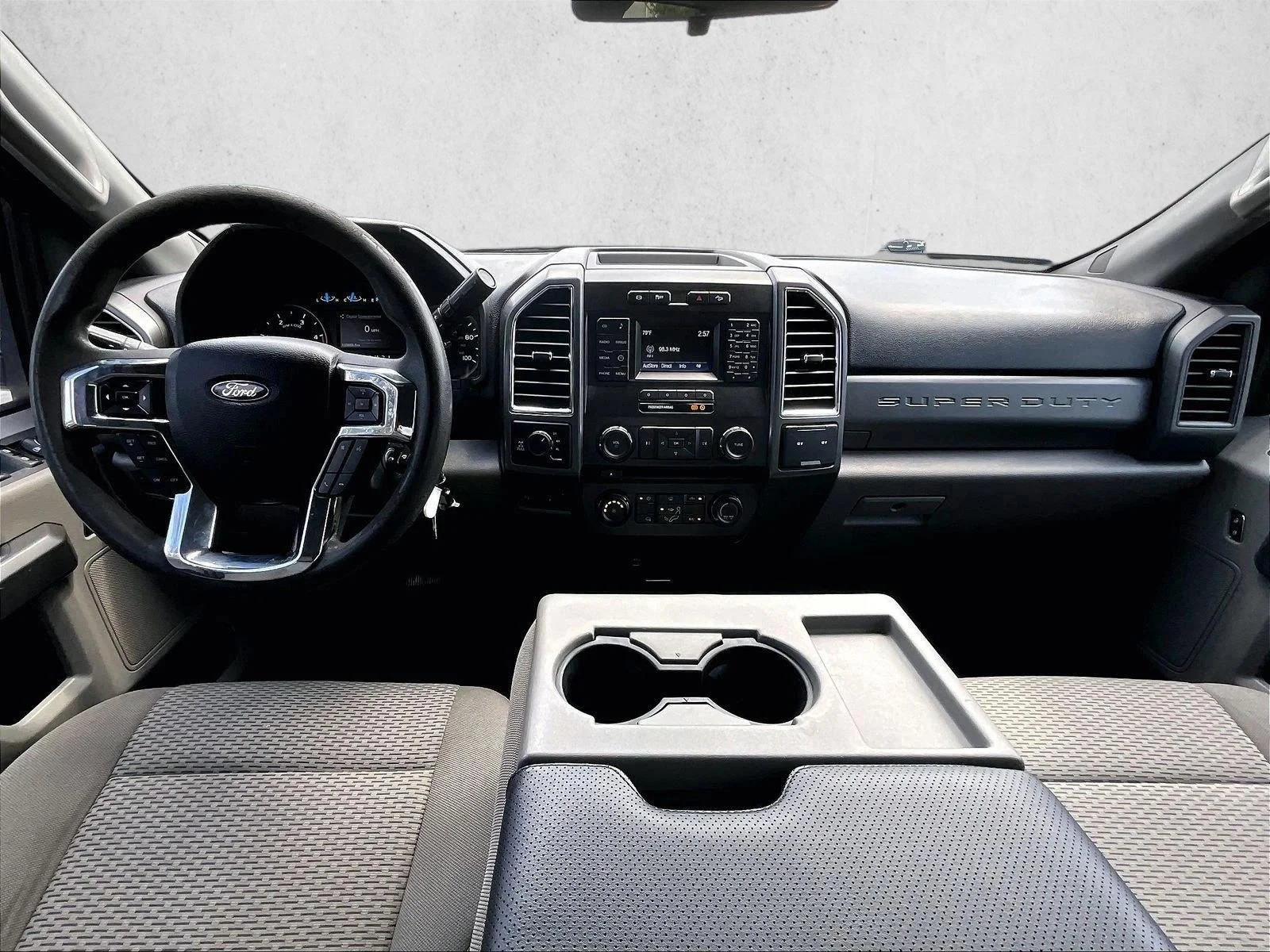 Used 2017 Oxford White Ford XLT image 16