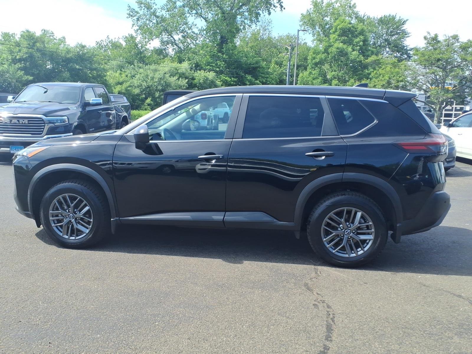 Used 2023 Black Nissan S image 4