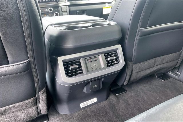 New 2026 Star White Metallic Tri-Coat Ford F-250® Lariat® image 21
