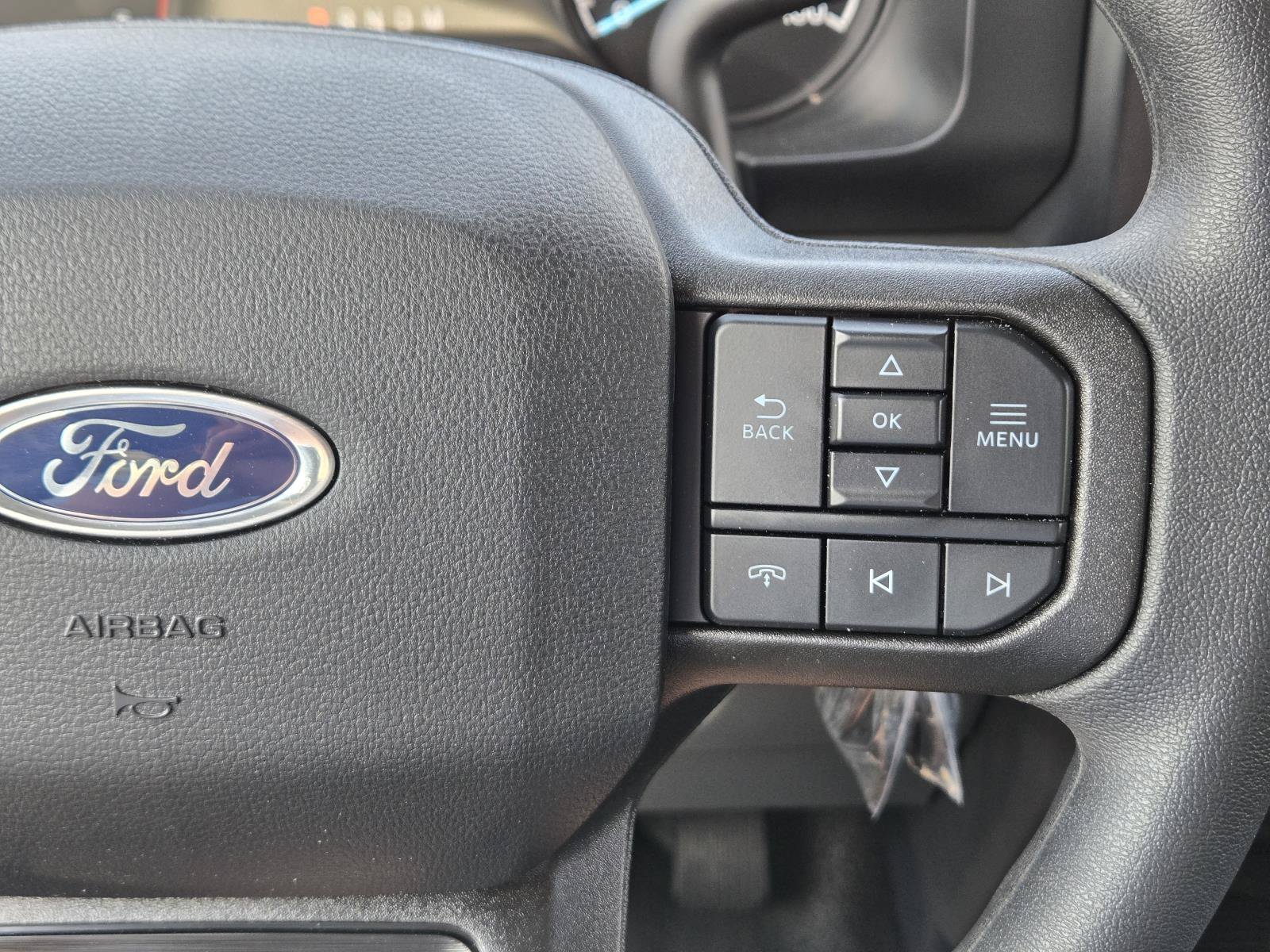 New 2026 Oxford White FORD F-350® XL image 23