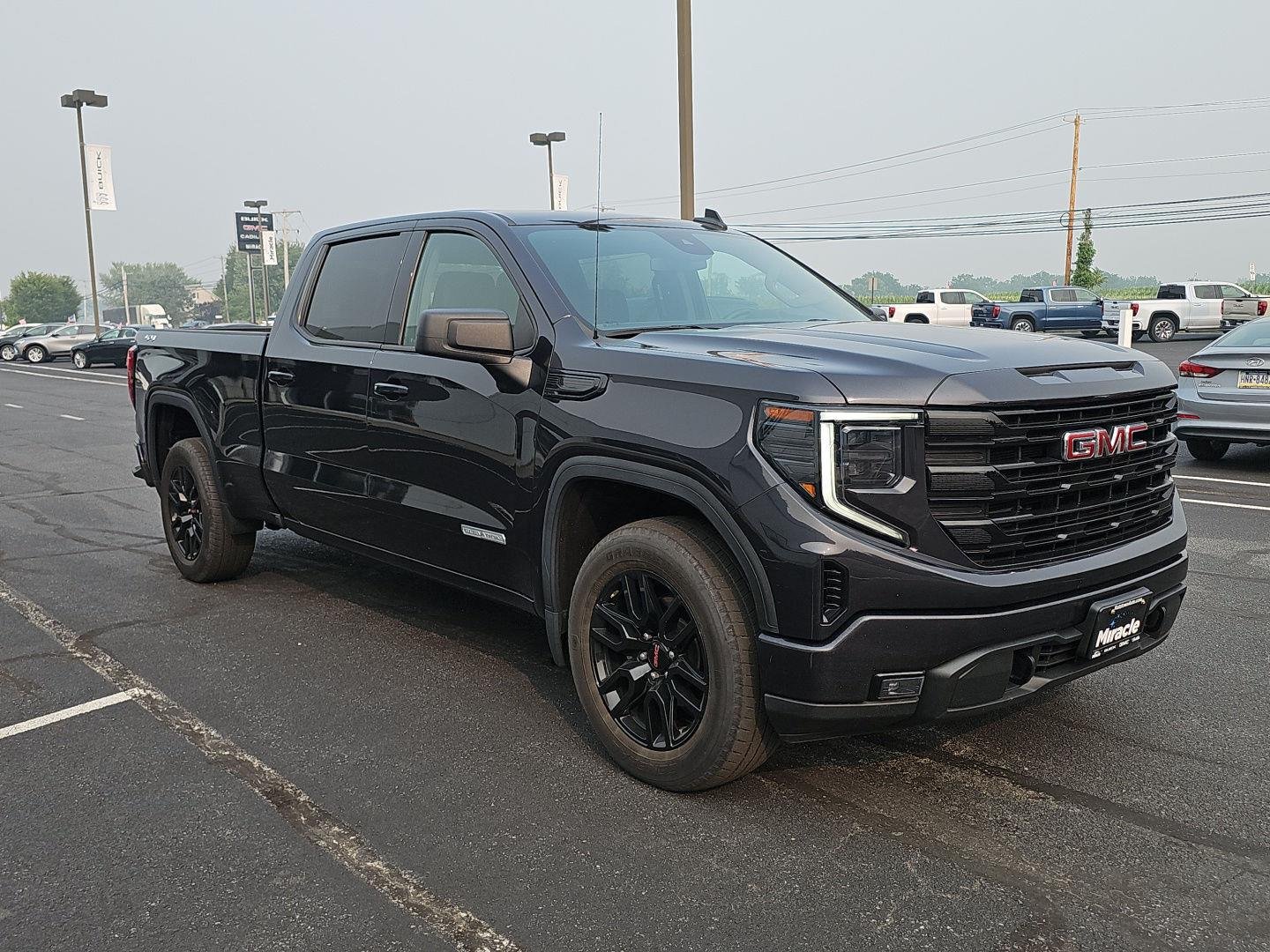 Used 2023 Titanium Rush Metallic GMC Elevation image 3