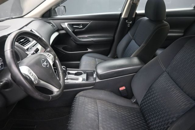 Used 2018 Gray Nissan 2.5 SV image 15