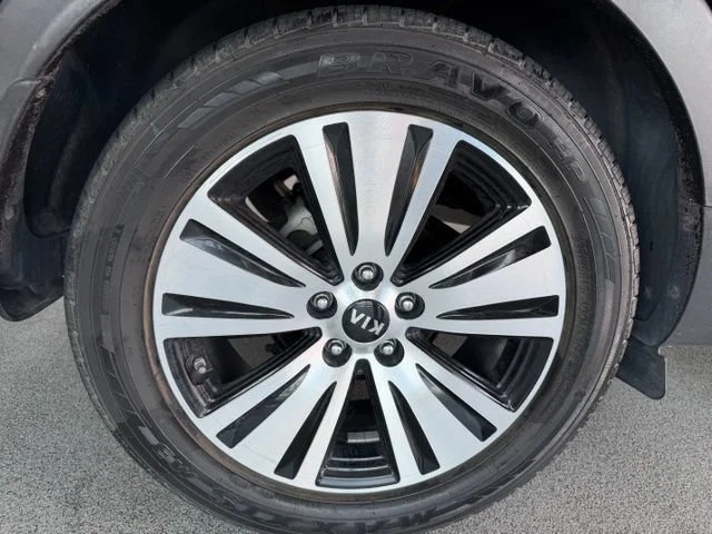 Used 2016 Black Cherry Kia EX image 8