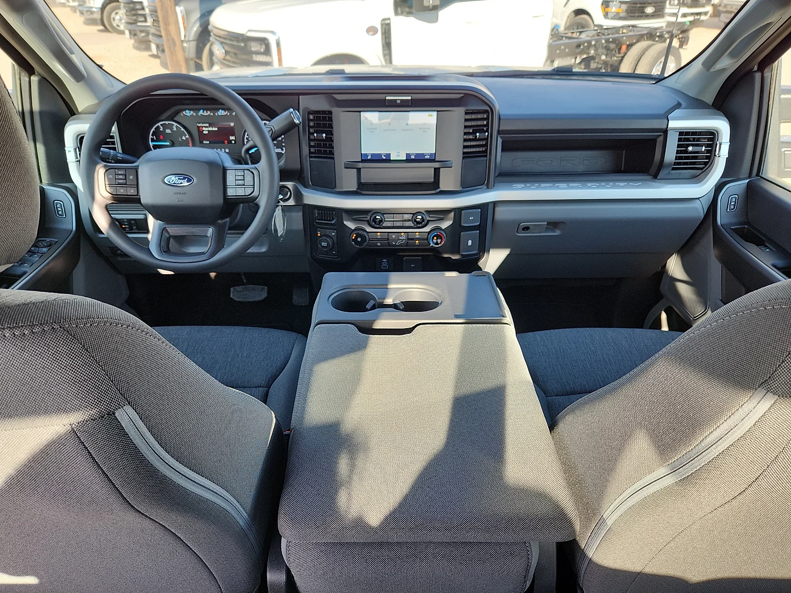 New 2027 Oxford White Ford XL image 13
