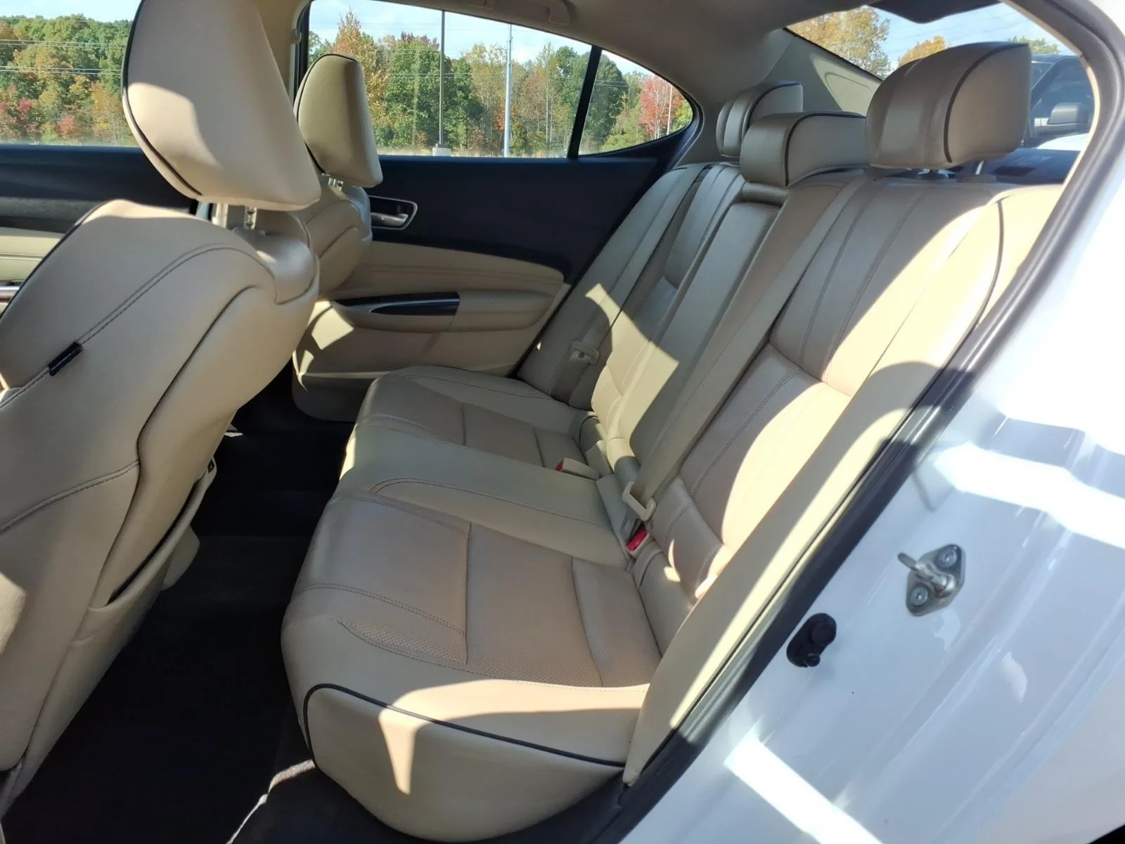 Used 2018 Bellanova White Pearl Acura w/Advance Pkg image 19