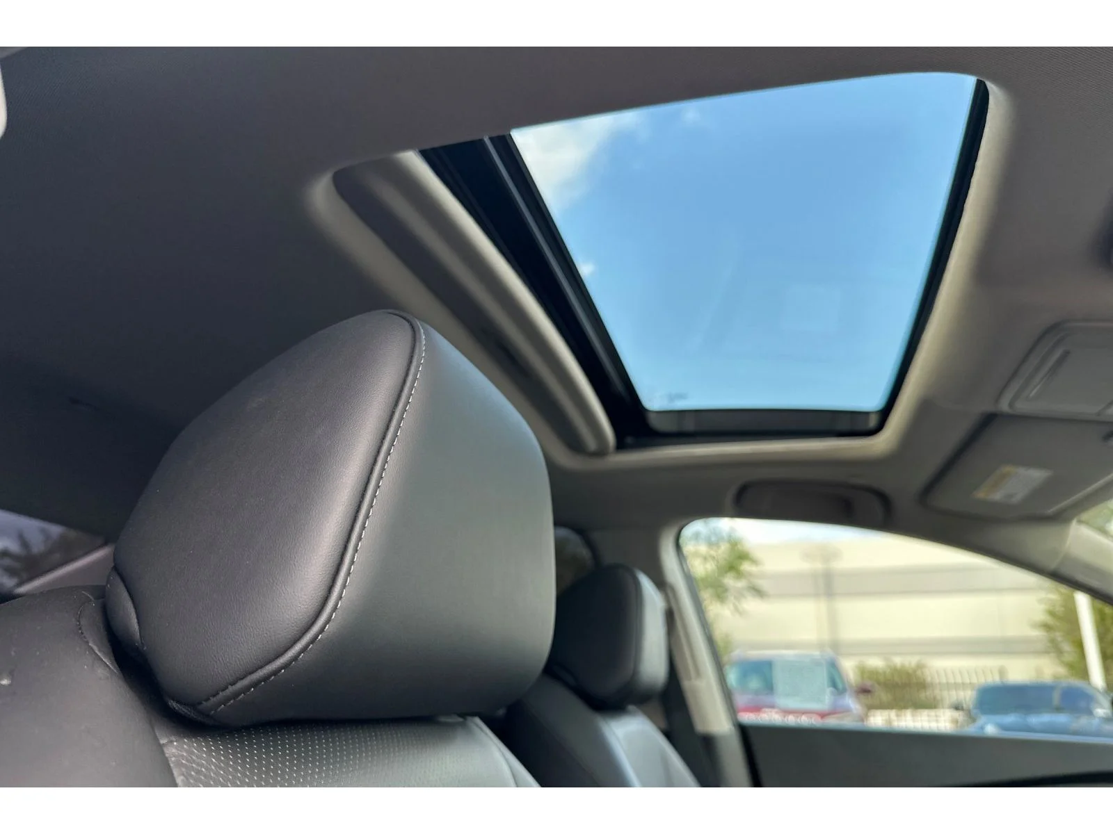 Used 2025 Crystal Black Pearl Honda Touring image 17