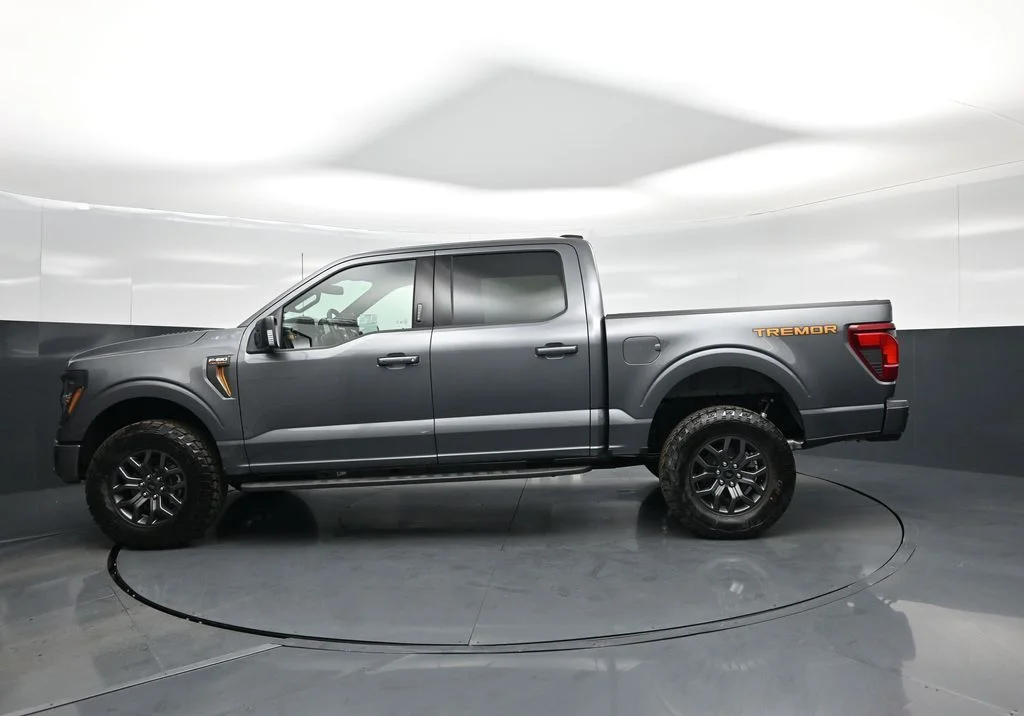New 2026 Gray Ford Tremor image 29