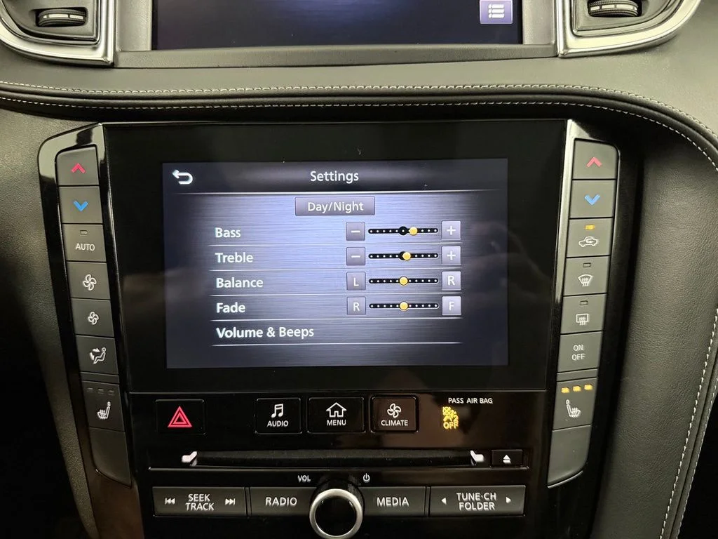 Certified Used 2023 Gray INFINITI LUXE image 20