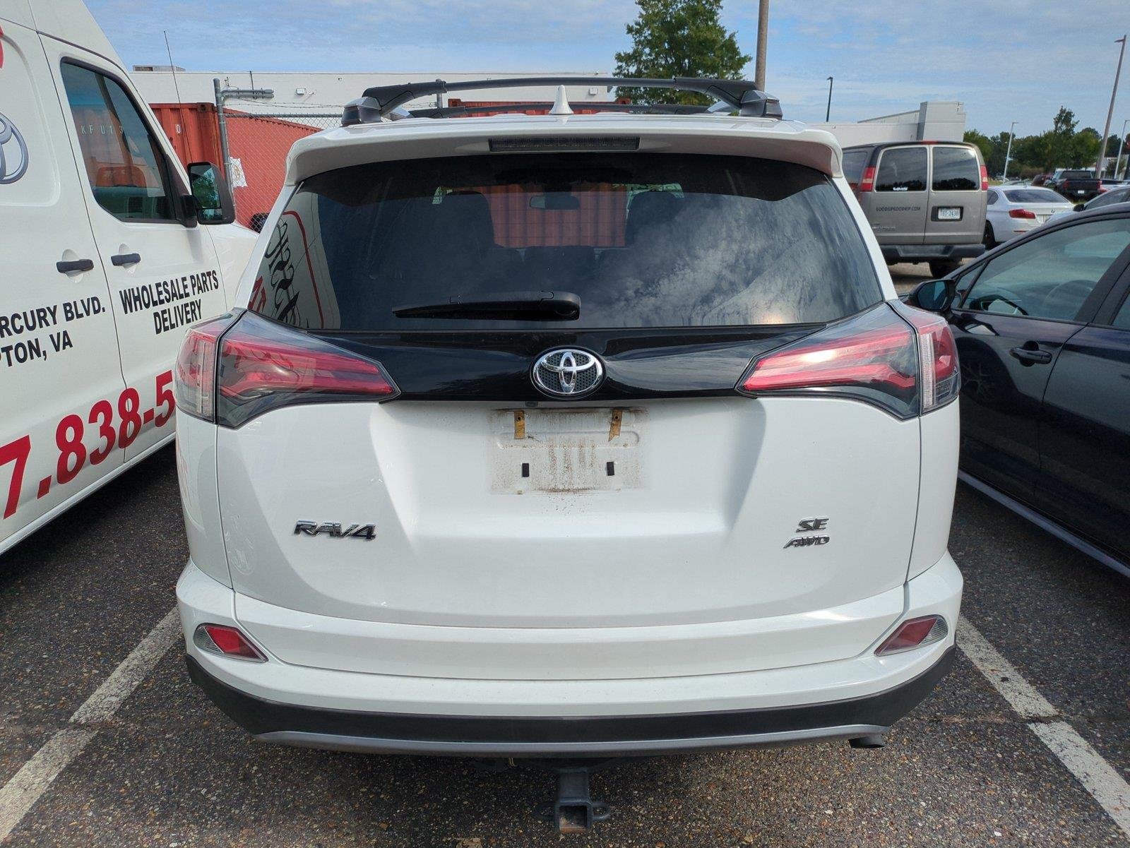 Used 2017 Super White Toyota SE image 4