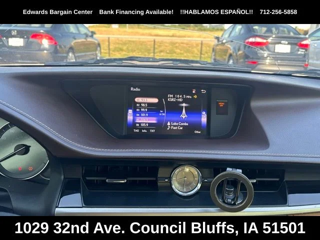 Used 2016 White Lexus 350 image 20